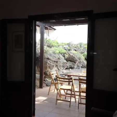 דירה Sleeps 2 Pool Wifi Tahiche
